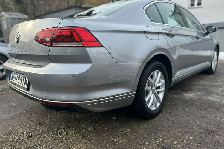Volkswagen Passat Salon Polska Poleasingowy I właściciel Serwis ASO VAT 23% Bezwypadkowy zdjęcie 5