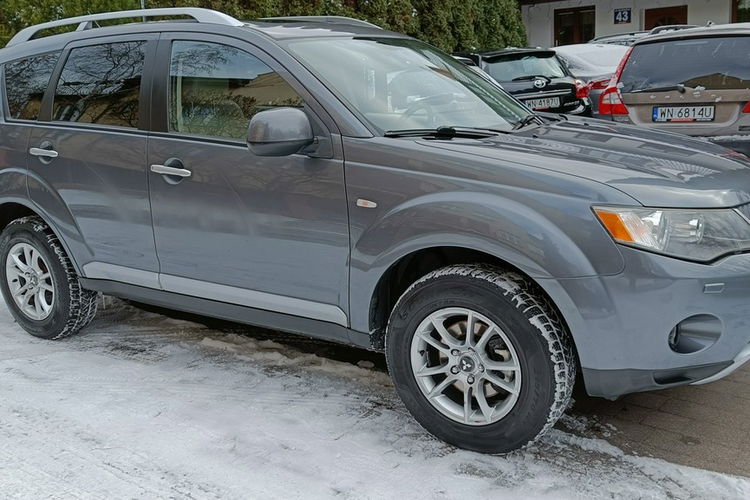 Mitsubishi Outlander 2.4 MIVEC Instyle.4WD,  170KM,  automat,  skóra,  7-osobowy zdjęcie 9