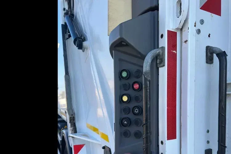 Mercedes ANTOS 1833 FAUN VARIOPRSS 520 zdjęcie 15