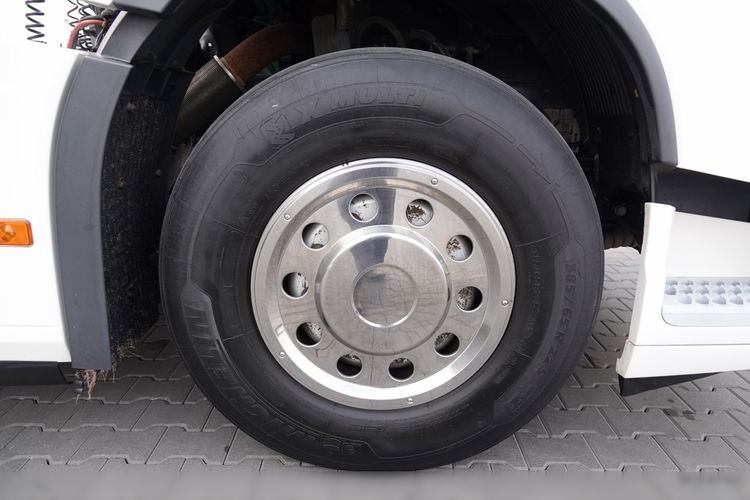 Volvo FH 540 / 2017 ROK / OPONY 100% / SPROWADZONY / PO KONTRAKCIE SERWISOWYM zdjęcie 20