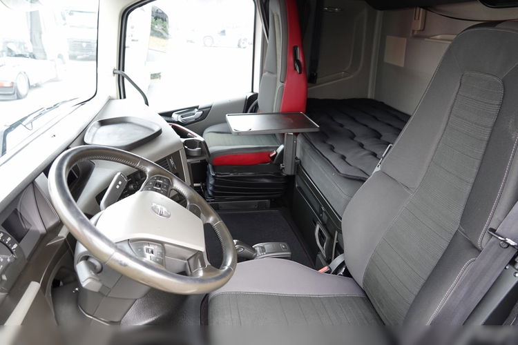 Volvo FH 540 / 2017 ROK / OPONY 100% / SPROWADZONY / PO KONTRAKCIE SERWISOWYM zdjęcie 25