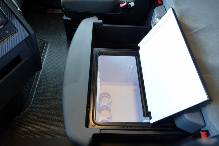 Renault T 480 / 13L / HIGH CAB / METALIK / 2023 ROK / 137 TYS. KM / PO KONTRAKCIE SERWISOWYM zdjęcie 28