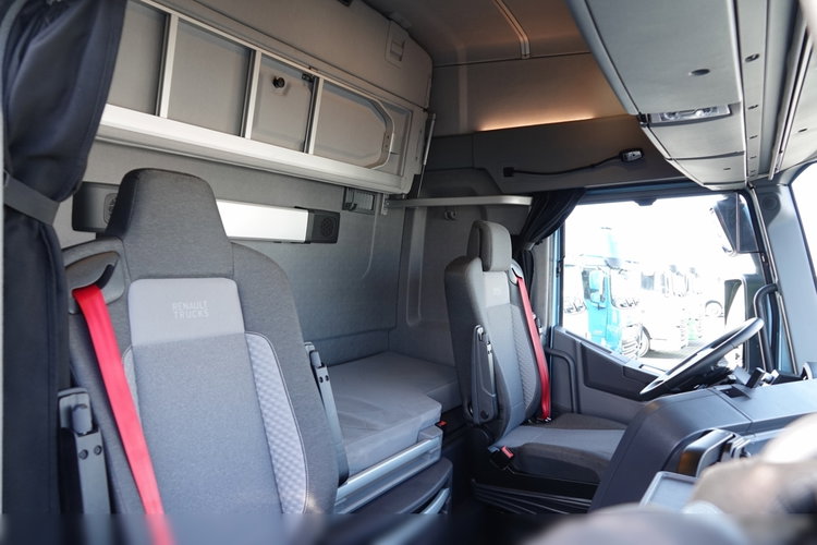 Renault T 480 / 13L / HIGH CAB / METALIK / 2023 ROK / 137 TYS. KM / PO KONTRAKCIE SERWISOWYM zdjęcie 39