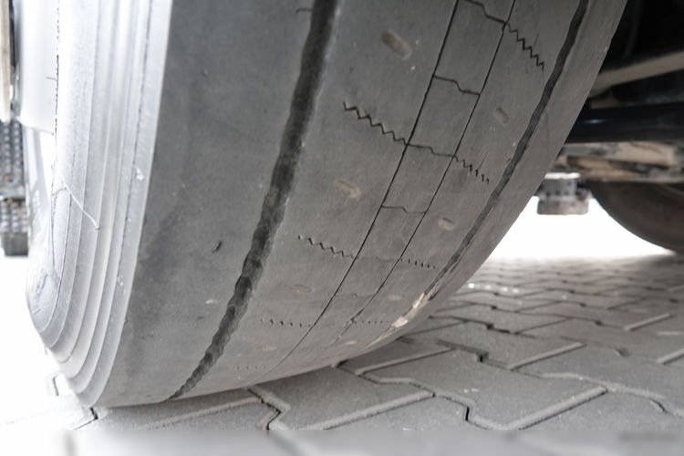 Scania R 450 / RETARDER / CAŁA NA PODUSZKACH / HYDRAULIKA / PO KONTRAKCIE SERWISOWYM zdjęcie 18