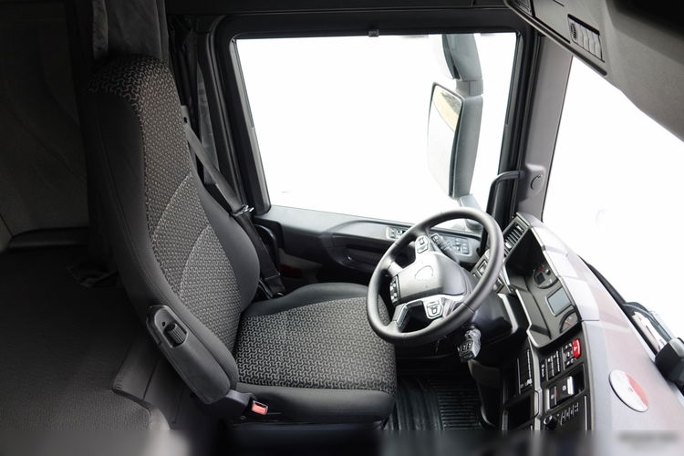 Scania R 450 / RETARDER / CAŁA NA PODUSZKACH / HYDRAULIKA / PO KONTRAKCIE SERWISOWYM zdjęcie 28