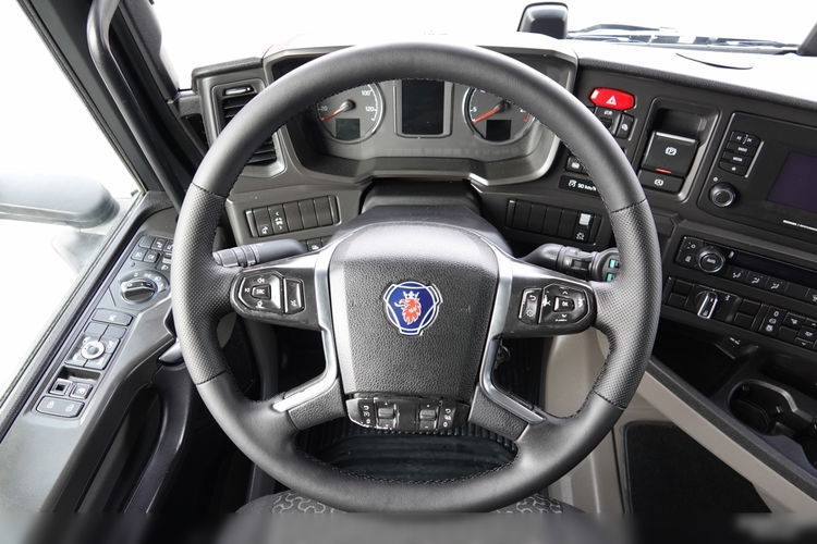 Scania R 450 / RETARDER / CAŁA NA PODUSZKACH / HYDRAULIKA / PO KONTRAKCIE SERWISOWYM zdjęcie 29