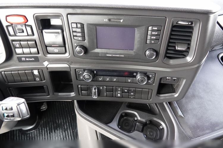Scania R 450 / RETARDER / CAŁA NA PODUSZKACH / HYDRAULIKA / PO KONTRAKCIE SERWISOWYM zdjęcie 31