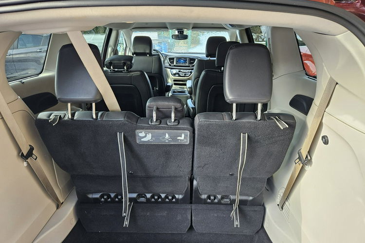 Chrysler Pacifica Automat / Klimatronic 4 strefowy / Podgrzewane fotele / itd. zdjęcie 15