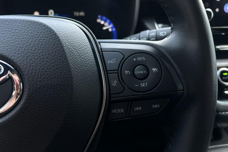 Toyota Corolla TS 1.8 HSD 122KM TREK, salon Polska, gwarancja zdjęcie 17