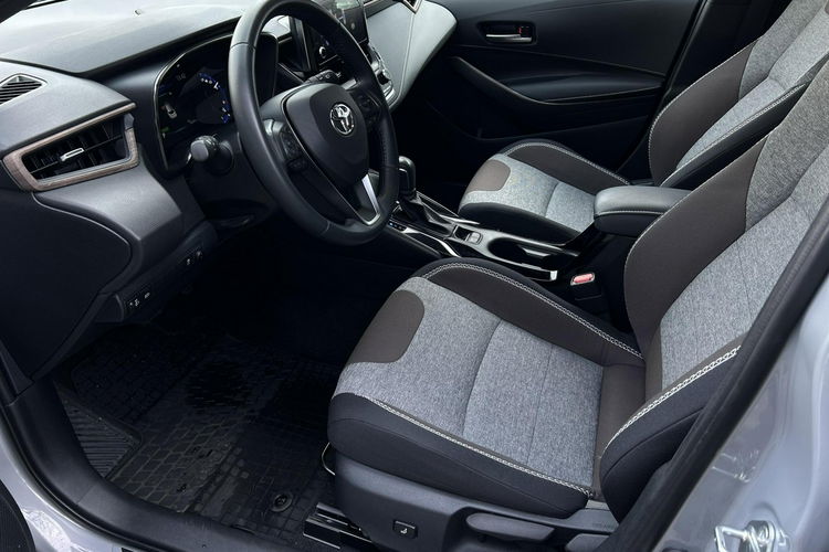 Toyota Corolla TS 1.8 HSD 122KM TREK, salon Polska, gwarancja zdjęcie 23