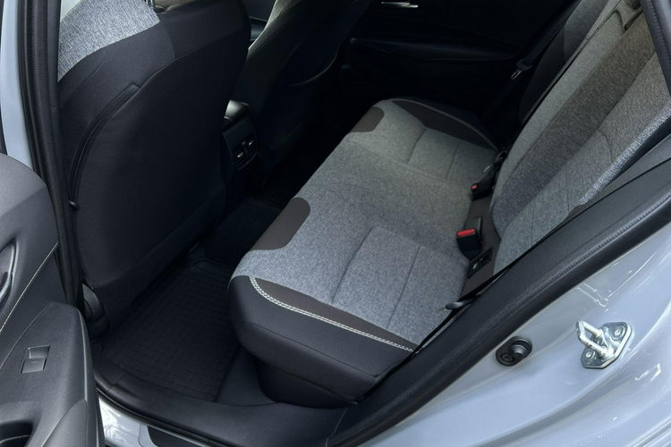 Toyota Corolla TS 1.8 HSD 122KM TREK, salon Polska, gwarancja zdjęcie 24