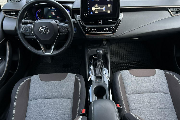 Toyota Corolla TS 1.8 HSD 122KM TREK, salon Polska, gwarancja zdjęcie 9