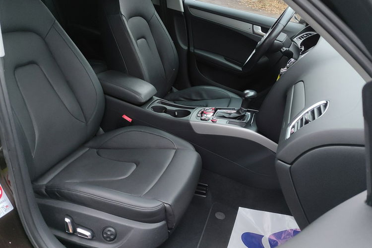 Audi A4 2.0TDI 177KM Automat Pełny Serwis Dobra wersja zdjęcie 24