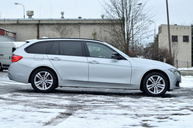 BMW 320 2.0 150KM Xdrive Sport zdjęcie 9