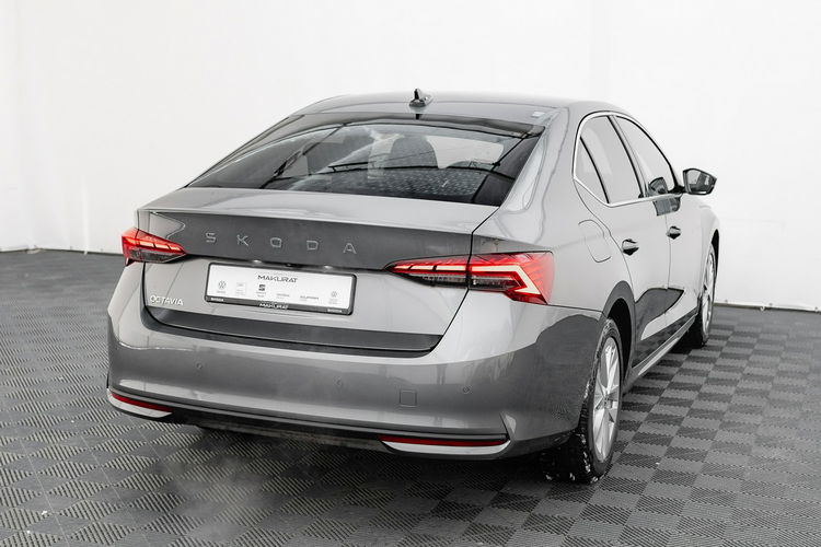 Skoda Octavia 1.5 TSI mHEV 150KM Selection DSG Podgrz.f K.cof Ambient Salon PL VAT23 zdjęcie 5