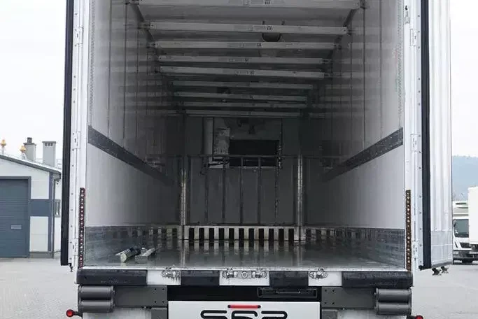 Lamberet CHŁODNIA / DOPPELSTOCK / THERMO KING / OŚ PODNOSZONA zdjęcie 10