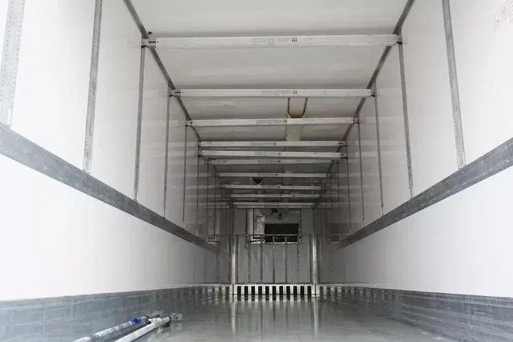 Lamberet CHŁODNIA / DOPPELSTOCK / THERMO KING / OŚ PODNOSZONA zdjęcie 27