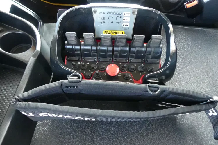 Iveco TRAKKER 450 / 8x4 / EURO 6 / PALFINGER PK 22002-EH / zdjęcie 26