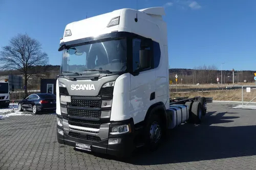 Scania R500 / 6x2 / EURO 6 / OŚ SKRĘTNA / RAMA DO ZABUDOWY /