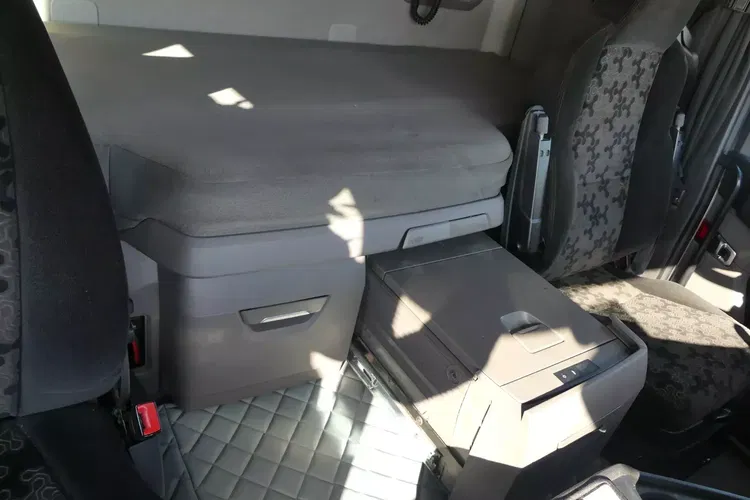 Scania R500 / 6x2 / EURO 6 / OŚ SKRĘTNA / RAMA DO ZABUDOWY / zdjęcie 20