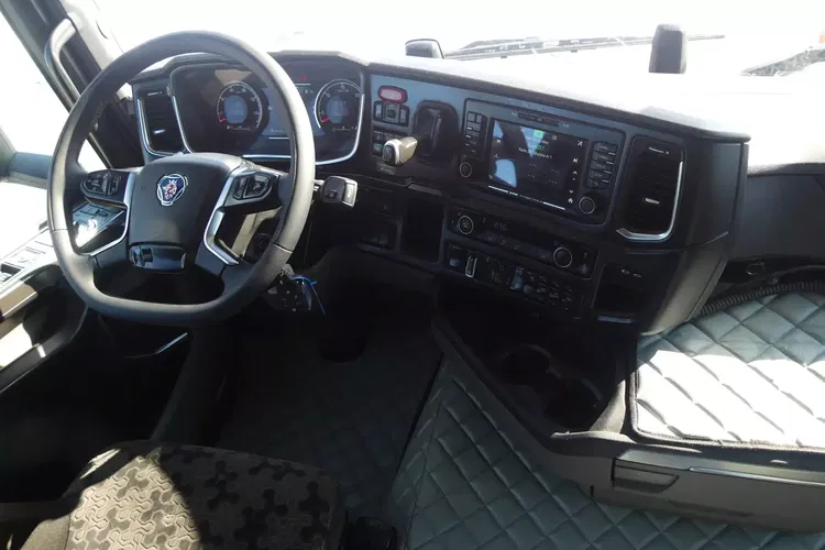 Scania R500 / 6x2 / EURO 6 / OŚ SKRĘTNA / RAMA DO ZABUDOWY / zdjęcie 23