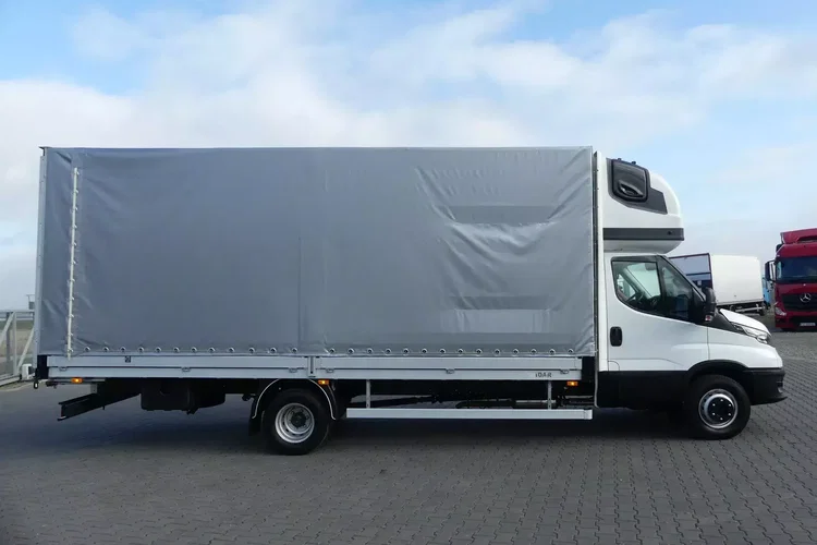 Iveco DAILY 72C18 / 3 LITRY 180 KM / PLANDEKA 6.15 / KABINA SYPIALNA / zdjęcie 10