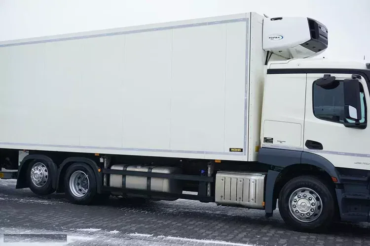 Mercedes / ACTROS / 2540 / ACC / E 6 / ZESTAW PRZEJAZDOWY / CHŁODNIA + WINDA / 38 PALET zdjęcie 26