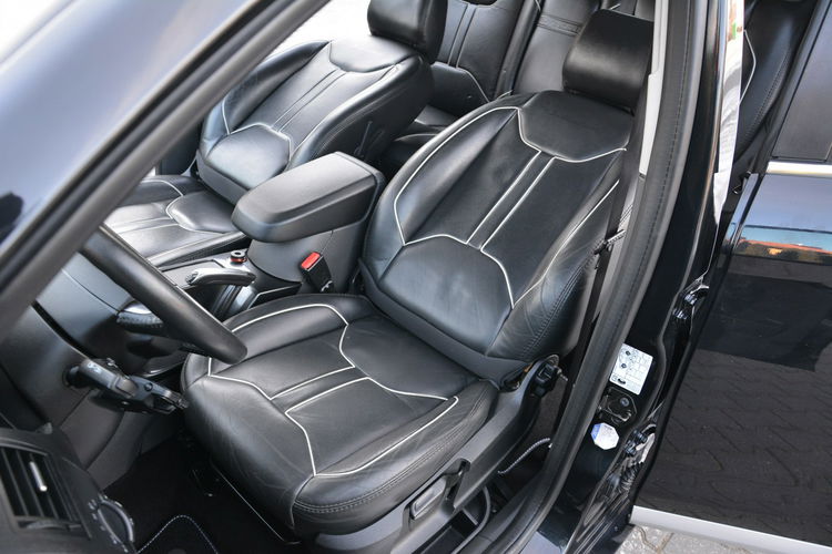 Ford Kuga Individual ST 4x4 bi-Xenon Navi Kamera Skóry ASO zdjęcie 22