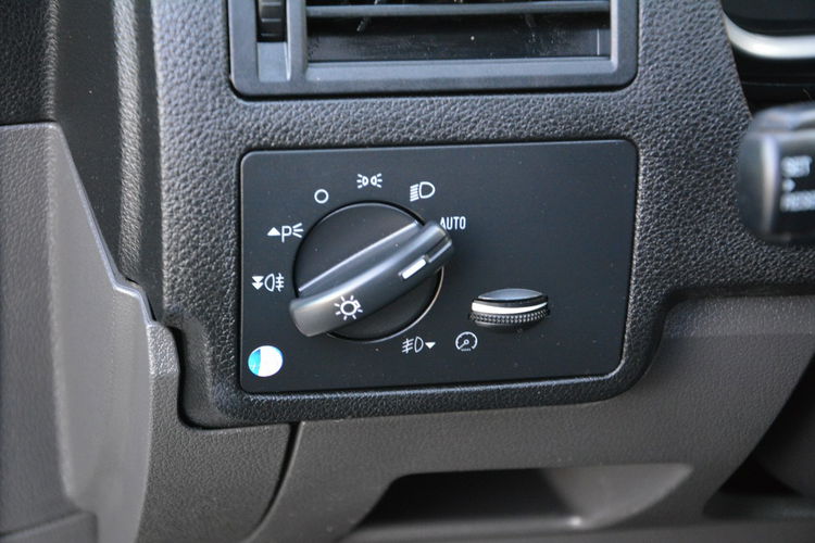 Ford Kuga Individual ST 4x4 bi-Xenon Navi Kamera Skóry ASO zdjęcie 29