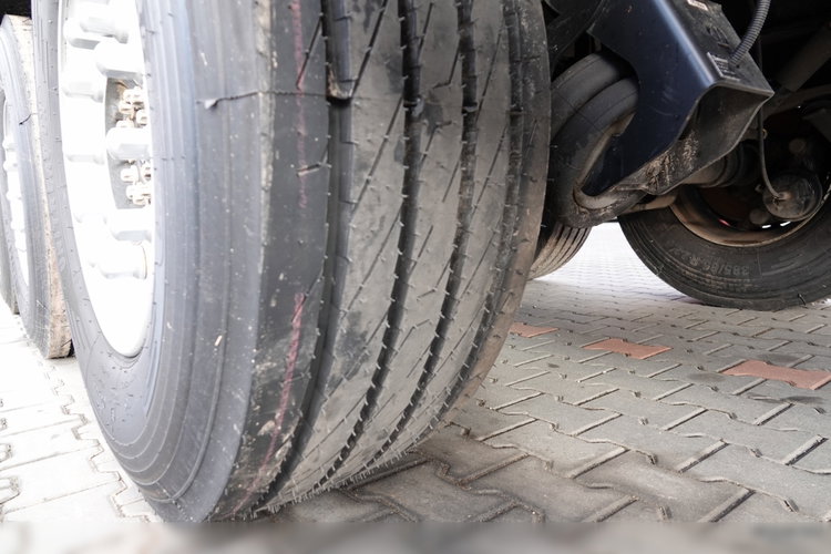 Krone FIRANKA / WINDA ZAŁADOWCZA / 2022 ROK / OPONY 100 % / OŚ PODNOSZONA zdjęcie 14