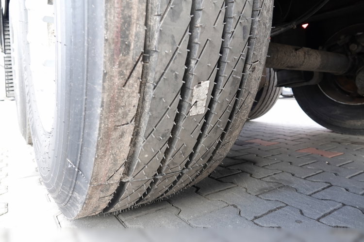 Krone FIRANKA / WINDA ZAŁADOWCZA / 2022 ROK / OPONY 100 % / OŚ PODNOSZONA zdjęcie 15