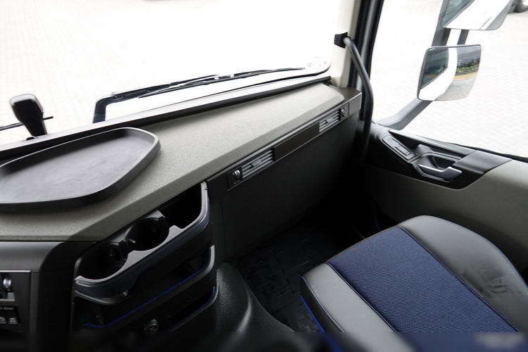 Volvo FH 540 / KLIMA POSTOJOWA / NAVI / SKÓRY / OPONY 100 % / PO ZŁOTYM KONTRAKCIE SERWISOWYM zdjęcie 31
