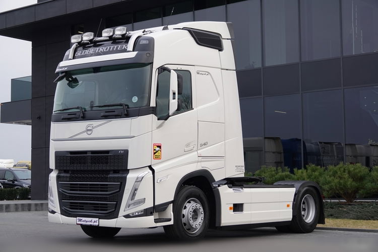 Volvo FH 540 / KLIMA POSTOJOWA / NAVI / SKÓRY / OPONY 100 % / PO ZŁOTYM KONTRAKCIE SERWISOWYM zdjęcie 5