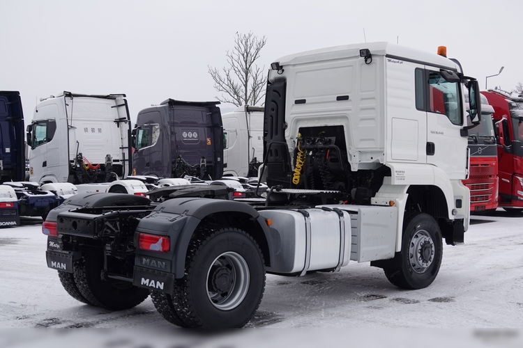 MAN TGX 18.440 / 4x4 / BBS / NA WALE / HYDRAULIKA / NISKA KABINA / WYSOKO ZAWIESZONY / OPONY 100% / EURO 6 / PO KONTRAKCIE SERWISOWYM zdjęcie 9