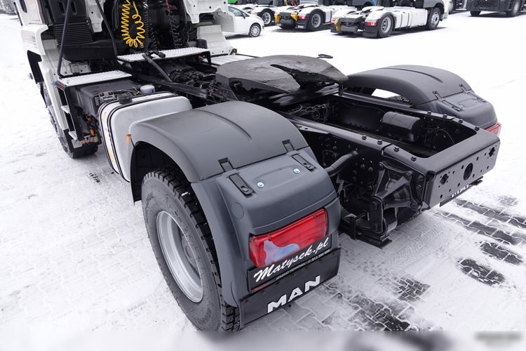 MAN TGX 18.440 / 4x4 / BBS / NA WALE / HYDRAULIKA / NISKA KABINA / WYSOKO ZAWIESZONY / OPONY 100% / EURO 6 / PO KONTRAKCIE SERWISOWYM zdjęcie 15