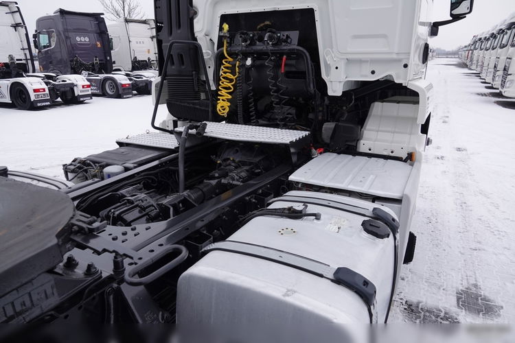 MAN TGX 18.440 / 4x4 / BBS / NA WALE / HYDRAULIKA / NISKA KABINA / WYSOKO ZAWIESZONY / OPONY 100% / EURO 6 / PO KONTRAKCIE SERWISOWYM zdjęcie 17