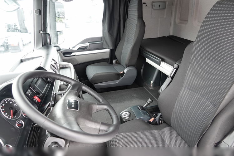 MAN TGX 18.440 / 4x4 / BBS / NA WALE / HYDRAULIKA / NISKA KABINA / WYSOKO ZAWIESZONY / OPONY 100% / EURO 6 / PO KONTRAKCIE SERWISOWYM zdjęcie 25