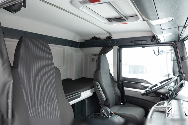 MAN TGX 18.440 / 4x4 / BBS / NA WALE / HYDRAULIKA / NISKA KABINA / WYSOKO ZAWIESZONY / OPONY 100% / EURO 6 / PO KONTRAKCIE SERWISOWYM zdjęcie 36