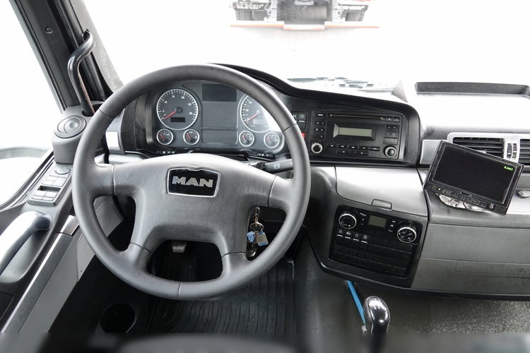 MAN TGS 32.360 / 8X4 / BETONOMIESZARKA / GRUSZKA 9 m3 / UAL / EURO 5 / PO KONTRAKCIE SERWISOWYM  zdjęcie 33