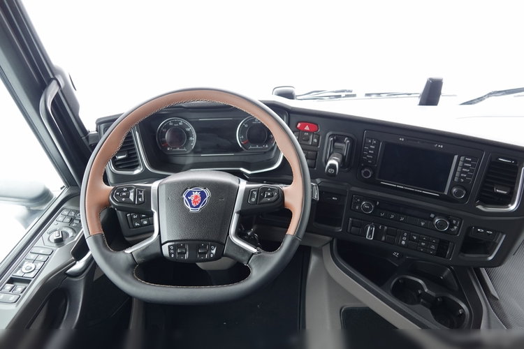 Scania R 500 / RETARDER / KLIMA POSTOJOWA / OPONY 100% / PO KONTRAKCIE SERWISOWYM zdjęcie 29