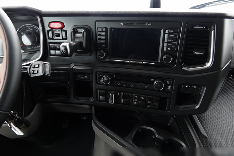 Scania R 500 / RETARDER / KLIMA POSTOJOWA / OPONY 100% / PO KONTRAKCIE SERWISOWYM zdjęcie 30