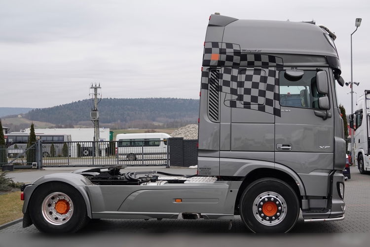 DAF XF 530 / RETARDER / KLIMA POSTOJOWA / HYDRAULIKA / ALUSY / MIKROFALA / LIMITOWANA WERSJA / PO KONTRAKCIE SERWISOWYM  zdjęcie 10