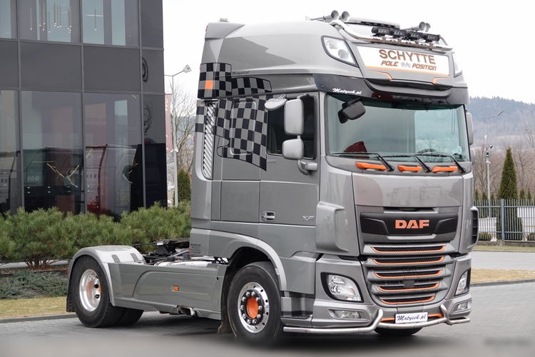 DAF XF 530 / RETARDER / KLIMA POSTOJOWA / HYDRAULIKA / ALUSY / MIKROFALA / LIMITOWANA WERSJA / PO KONTRAKCIE SERWISOWYM  zdjęcie 2