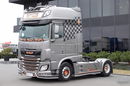 DAF XF 530 / RETARDER / KLIMA POSTOJOWA / HYDRAULIKA / ALUSY / MIKROFALA / LIMITOWANA WERSJA / PO KONTRAKCIE SERWISOWYM  zdjęcie 4