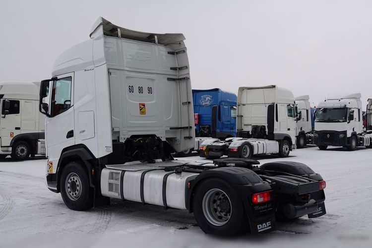 DAF XF 530 / KLIMA POSTOJOWA / OPONY 100% / PO KONTRAKCIE SERWISOWYM zdjęcie 8