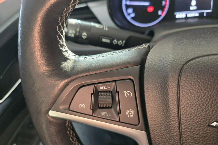 Opel Mokka 4x4 + lakier oryginał 100% serwis stacja ASO pierwszy właściciel zdjęcie 17