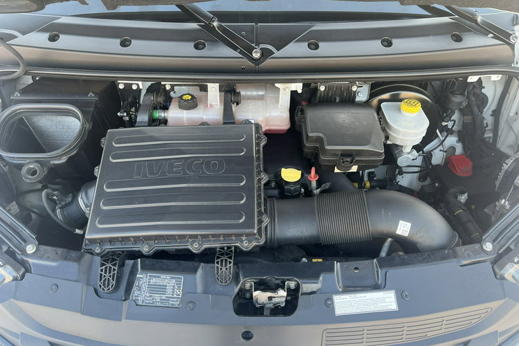 Iveco Daily 35S18 Chłodnia Carrier -29 C/+29 C + (230V) GWARANCJA 3.0/180KM zdjęcie 21