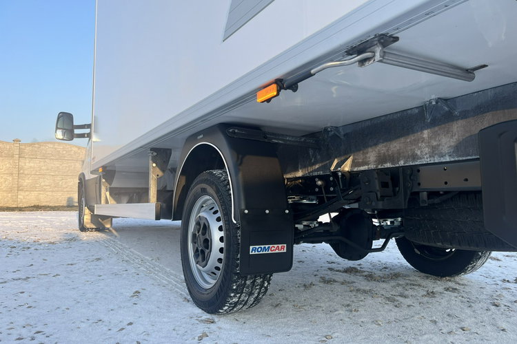 Iveco Daily 35S18 Chłodnia Carrier -29 C/+29 C + (230V) GWARANCJA 3.0/180KM zdjęcie 25
