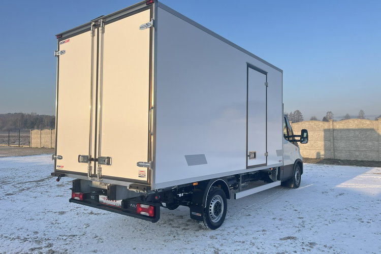 Iveco Daily 35S18 Chłodnia Carrier -29 C/+29 C + (230V) GWARANCJA 3.0/180KM zdjęcie 5