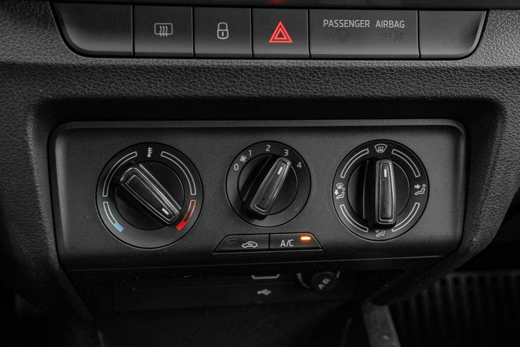 Skoda Fabia WD5592T#1.0 TSI Ambition K.cof Cz.park Klima Salon PL VAT 23% zdjęcie 21